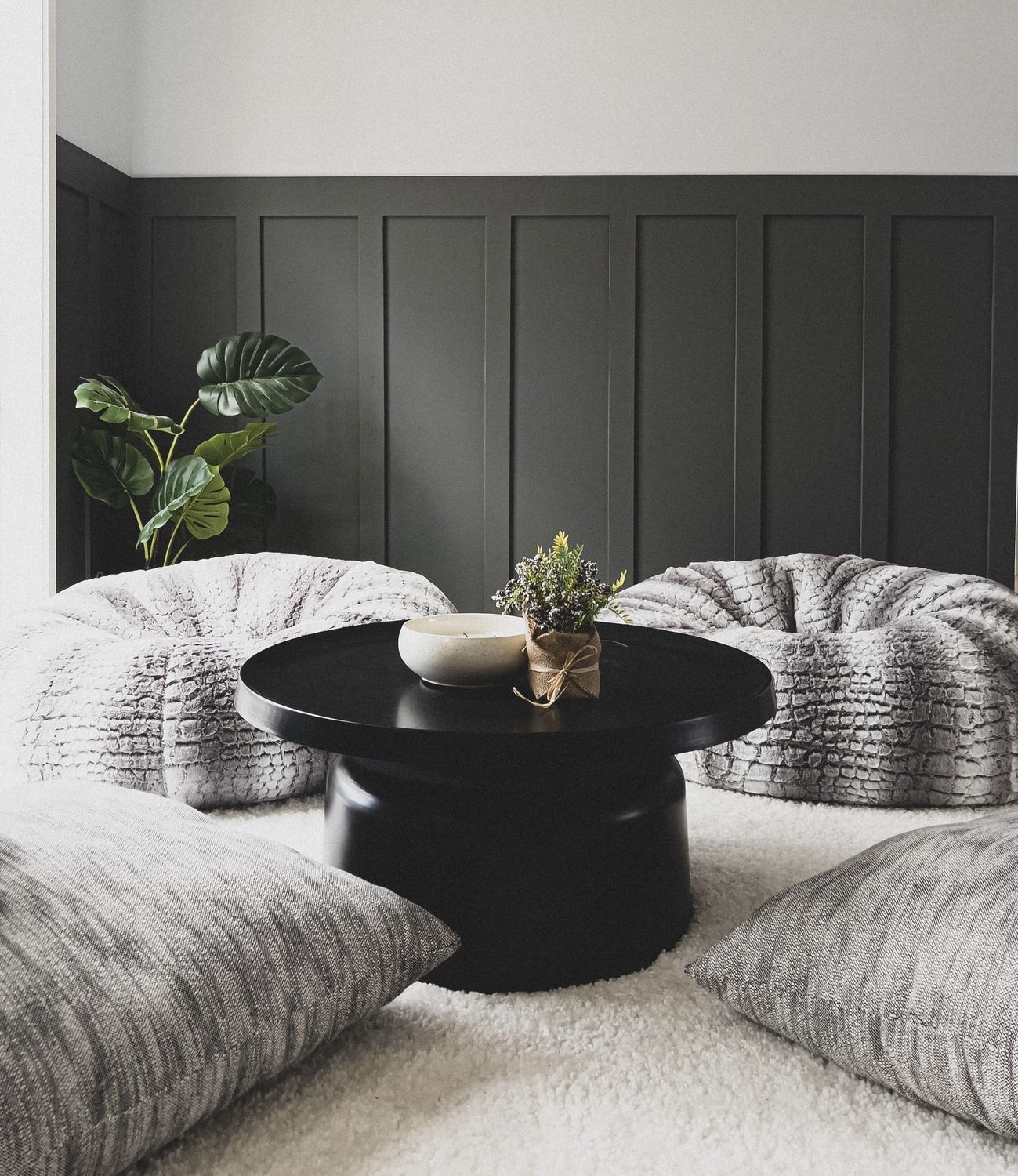 The S&S House, styled detail